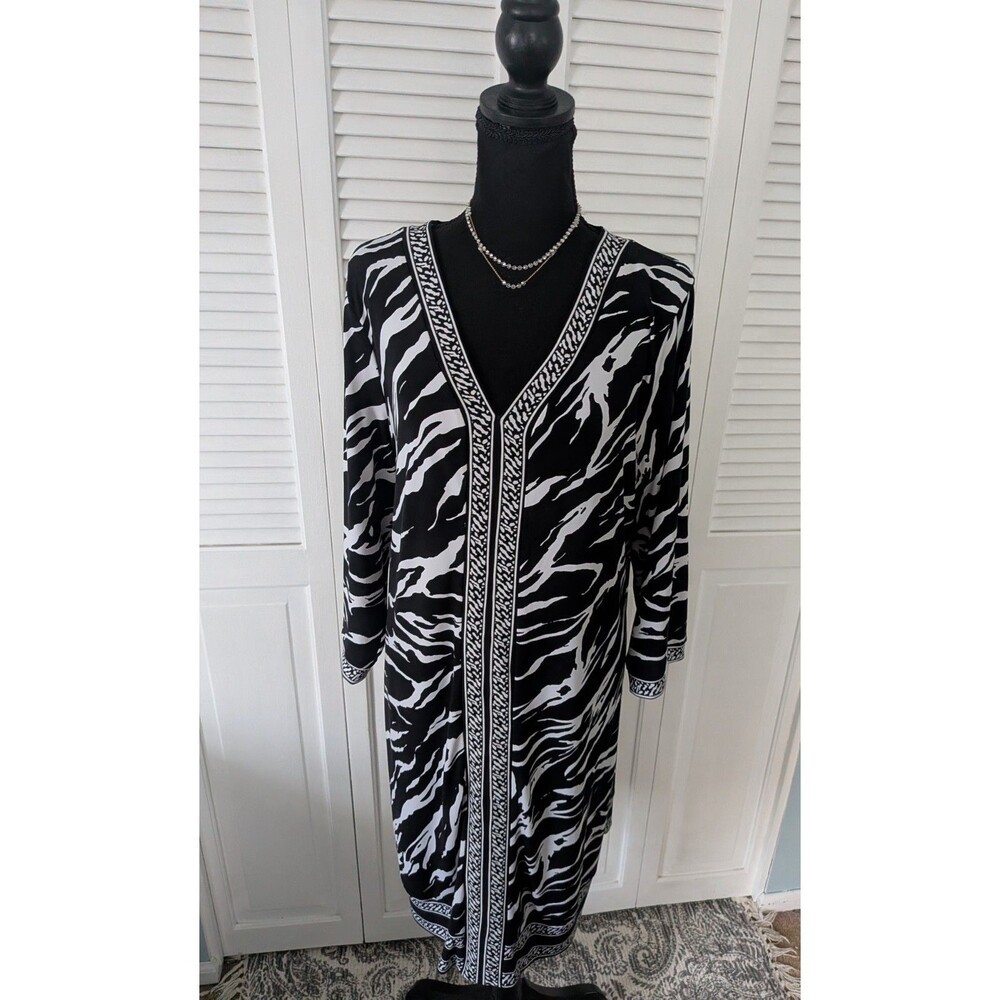 Dana Buchman Shift Dress Women 1X Animal Print Black White V-neck Long Sleeve